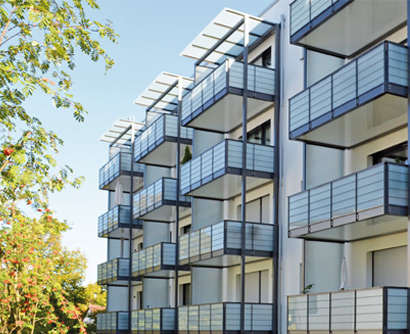 Aluminiumbalkone am Neubau Stuttgart gebaut vom Balkonbauer Spittelmeister