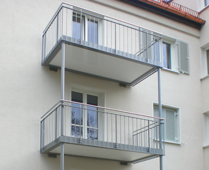 Balkone München filigrane Aluminiumbalkone